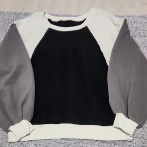 Trendy Raglan Sleeve Sweatshirt